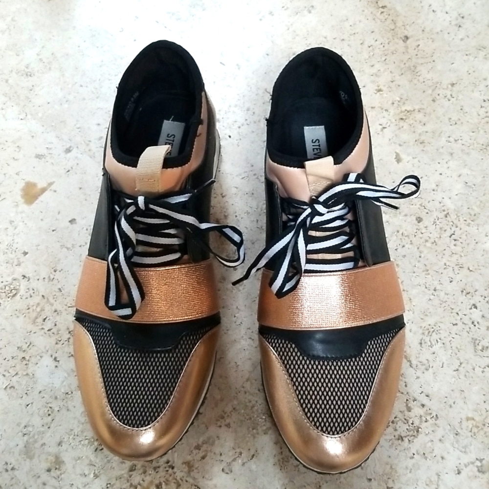 Steve Madden Antic Rose Gold Sneaker Sz 9.5